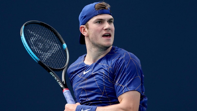 不经意间以 不经意间以