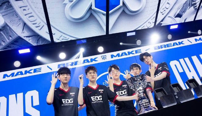 拜仁慕尼黑 拜仁慕尼黑