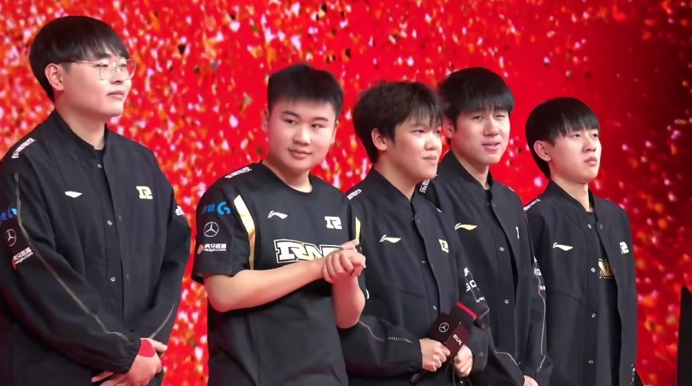 默哀，黑山前国脚、皇社旧将德利巴希奇因脑瘤去世，年仅43岁.