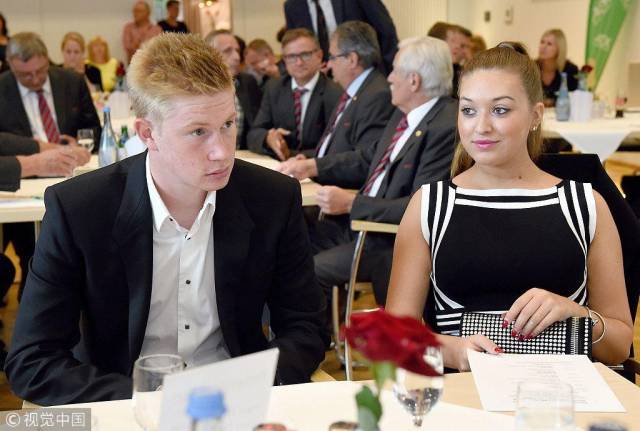 舆论的预热 舆论的预热